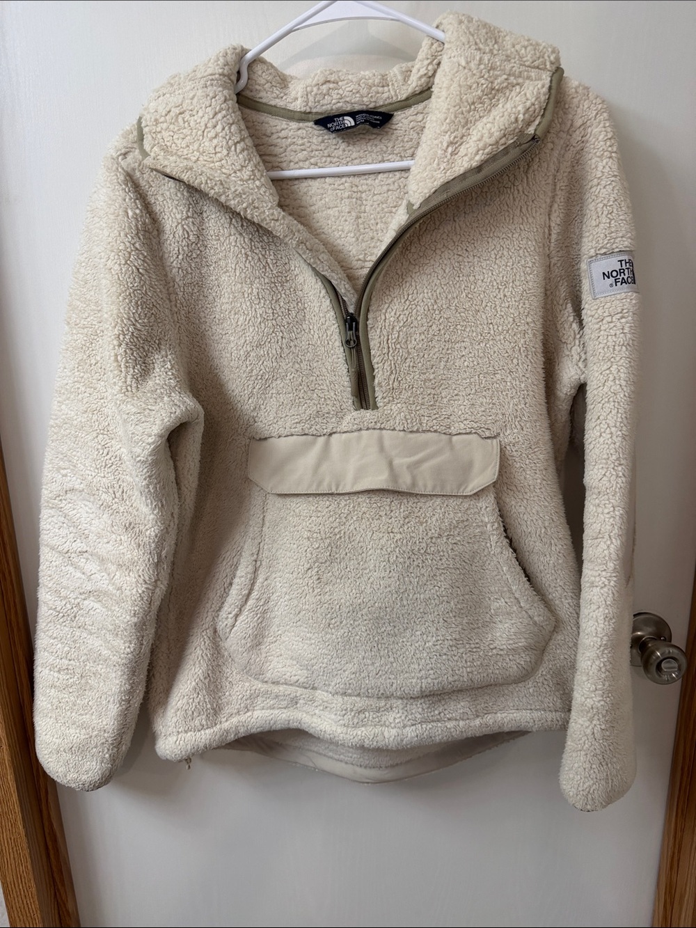 The North Face Womens Campshire Sherpa Half-Zip Pullover Hoodie